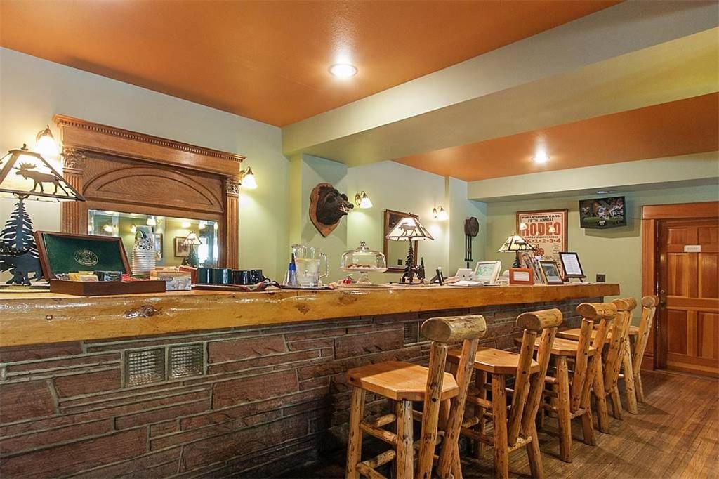Alps Boulder Canyon Inn Extérieur photo
