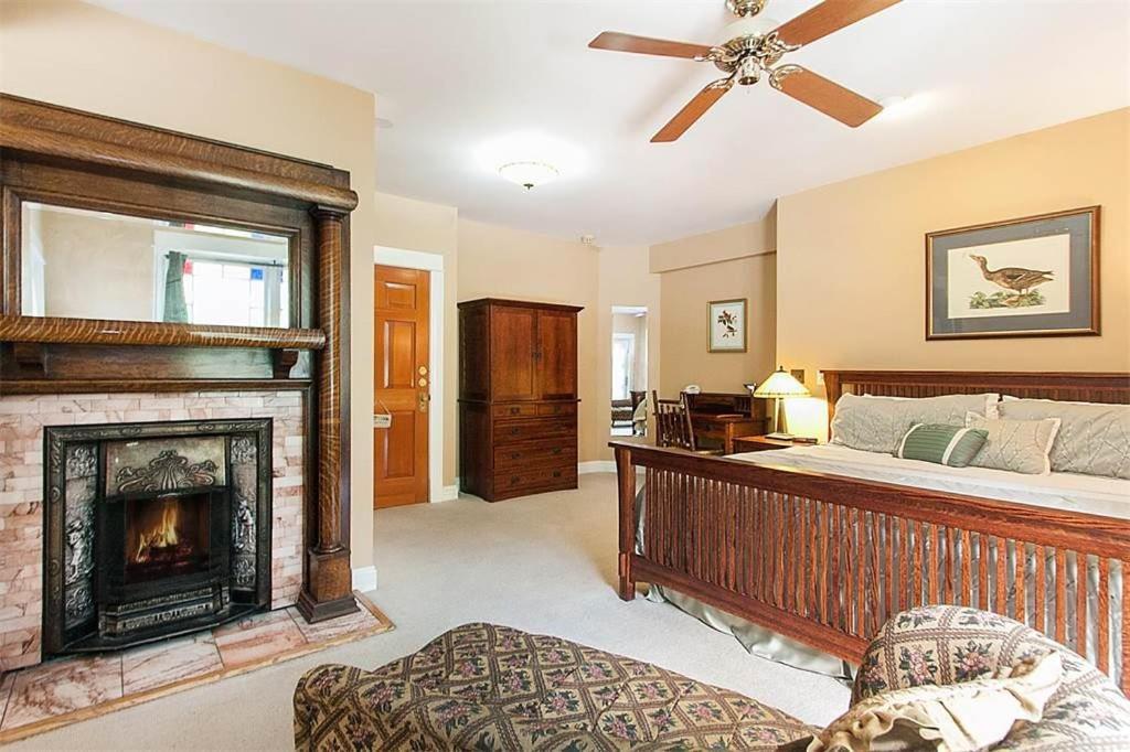 Alps Boulder Canyon Inn Extérieur photo