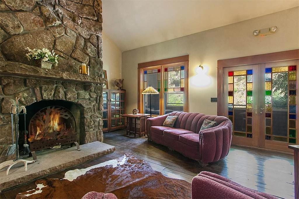 Alps Boulder Canyon Inn Extérieur photo