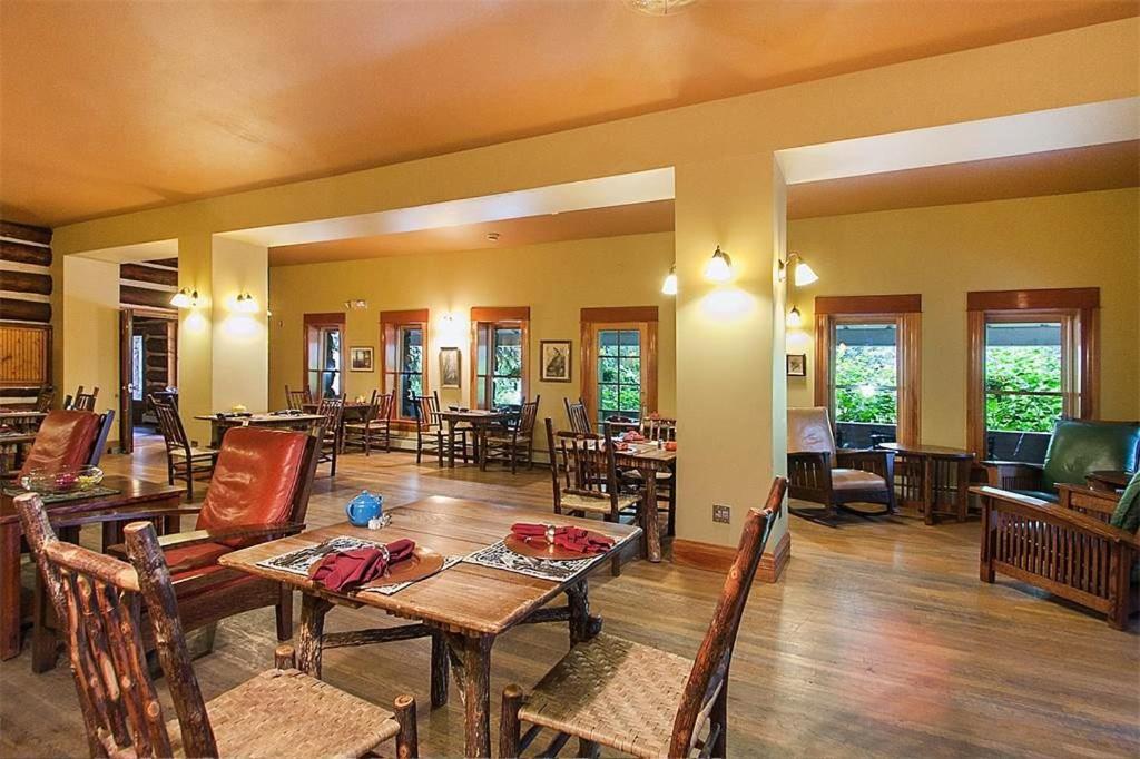 Alps Boulder Canyon Inn Extérieur photo